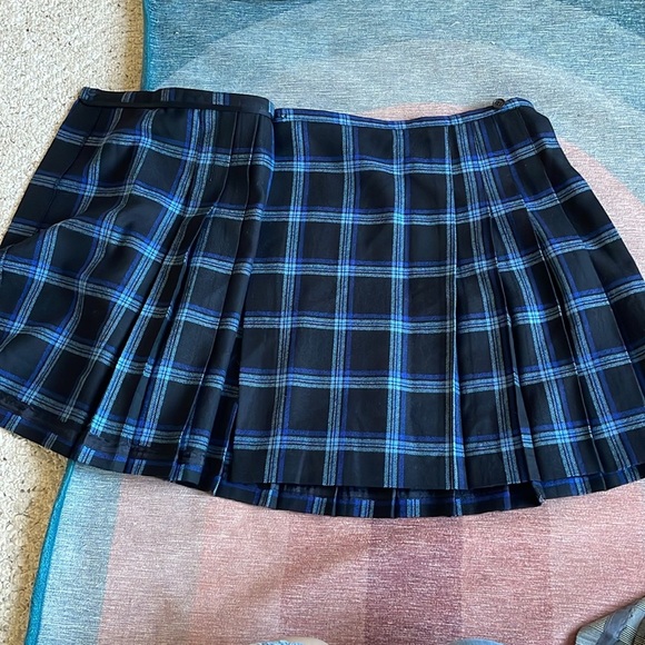 (2) Vintage Calvin Klein Pure Wool High Rise Plaid School Girl Skirt - Picture 7 of 14